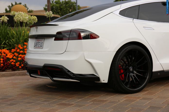 2015 Tesla Model S Elizabeta Larte-Design - фотография 33 из 58