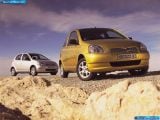 toyota_1999-yaris_1600x1200_011.jpg