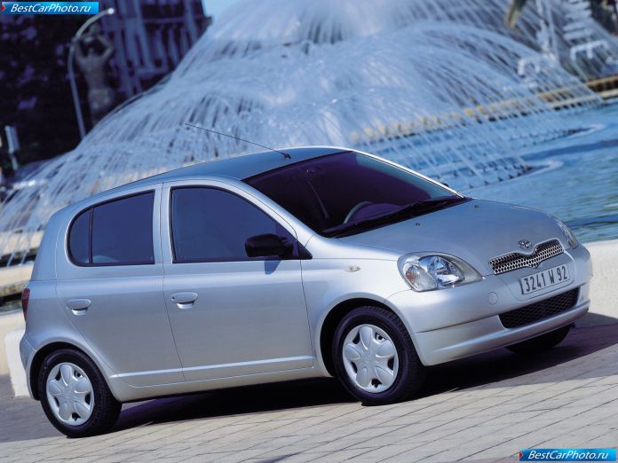 1999 Toyota Yaris - фотография 22 из 45