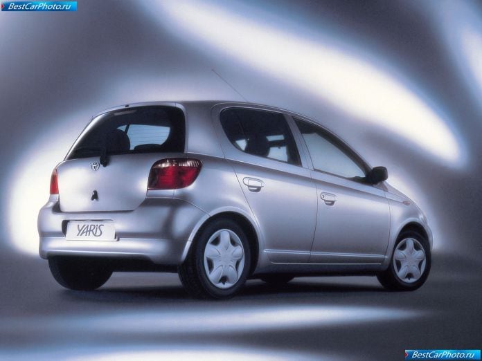 1999 Toyota Yaris - фотография 30 из 45