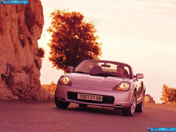 2000 Toyota Mr2 - фотография 11 из 33