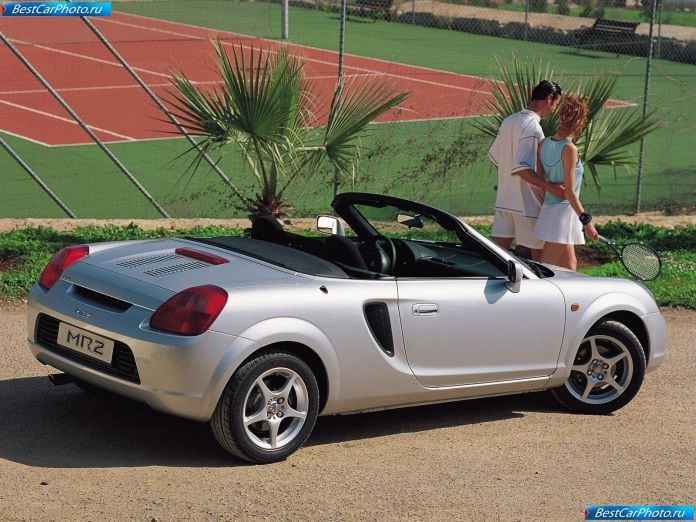 2000 Toyota Mr2 - фотография 25 из 33