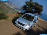 toyota_2000-yaris_verso_1600x1200_008.jpg