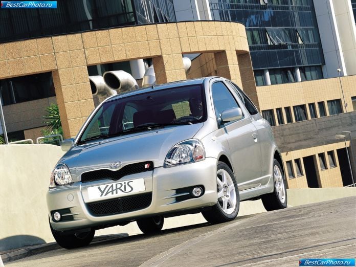 2001 Toyota Yaris T Sport - фотография 1 из 14