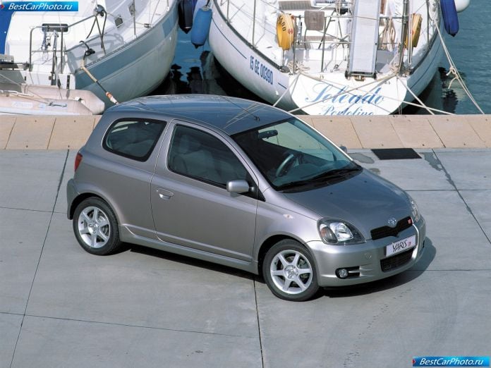 2001 Toyota Yaris T Sport - фотография 4 из 14