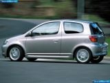 toyota_2001-yaris_t_sport_1600x1200_008.jpg