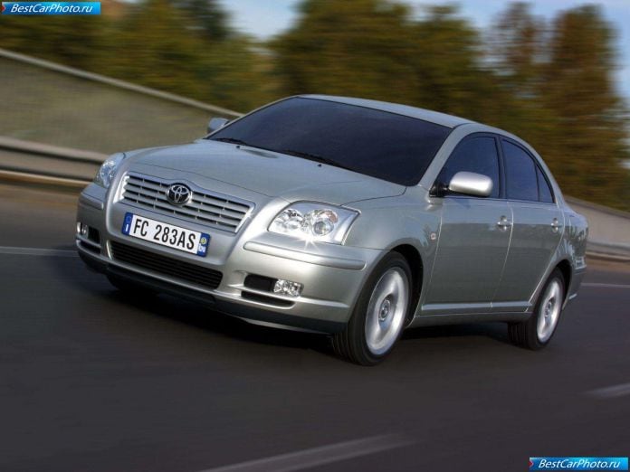 2003 Toyota Avensis Sedan - фотография 5 из 14
