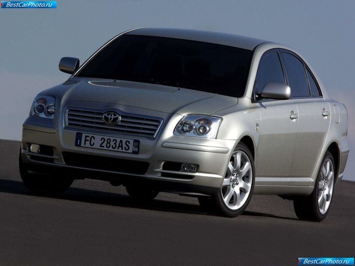 2003 Toyota Avensis Sedan - фотография 7 из 14