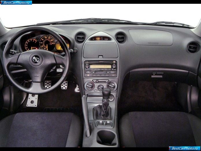 2003 Toyota Celica Gts - фотография 12 из 15