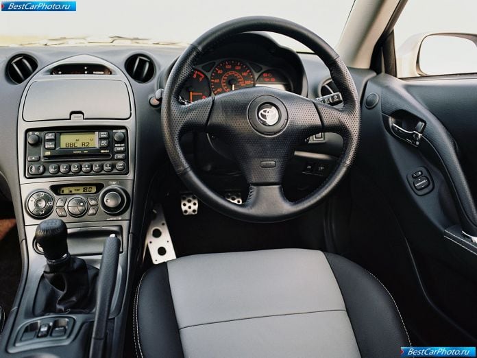 2003 Toyota Celica T Sport - фотография 7 из 9