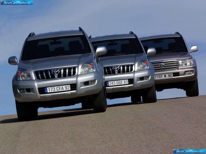 2003 Toyota Land Cruiser - фотография 1 из 11