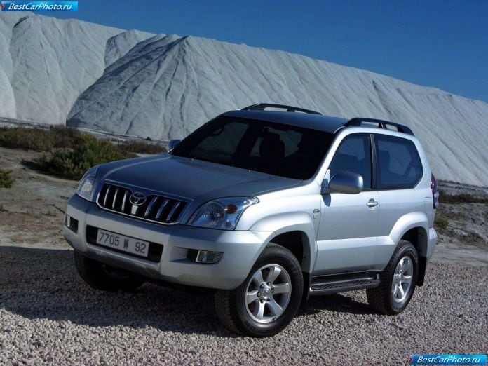 2003 Toyota Land Cruiser 3d - фотография 1 из 58