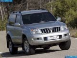 toyota_2003-land_cruiser_3d_1600x1200_009.jpg