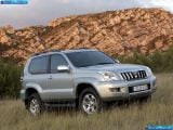 toyota_2003-land_cruiser_3d_1600x1200_011.jpg