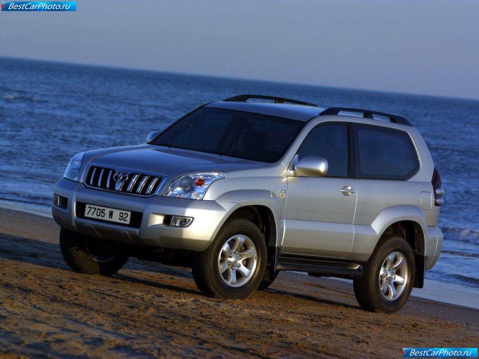 2003 Toyota Land Cruiser 3d - фотография 15 из 58