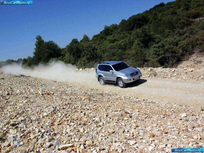2003 Toyota Land Cruiser 3d - фотография 22 из 58