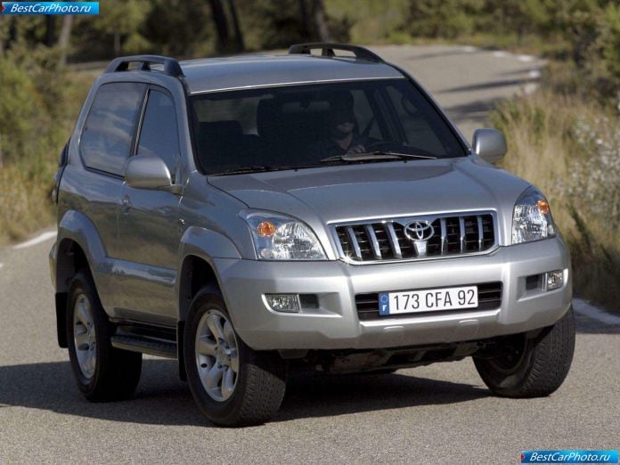 2003 Toyota Land Cruiser 3d - фотография 28 из 58