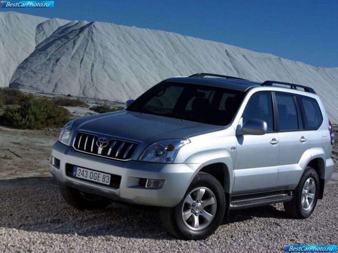 2003 Toyota Land Cruiser 5d - фотография 1 из 50