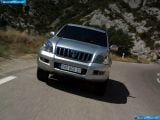 toyota_2003-land_cruiser_5d_1600x1200_011.jpg