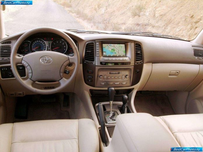2003 Toyota Land Cruiser Amazon - фотография 13 из 18