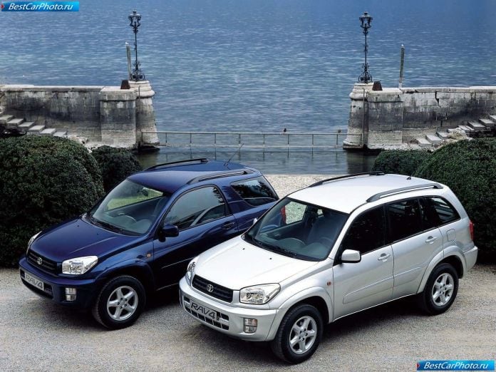 2003 Toyota Rav4 - фотография 16 из 38