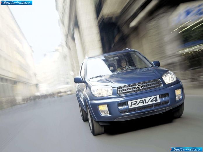 2003 Toyota Rav4 3door - фотография 2 из 14