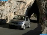 toyota_2003-yaris_1600x1200_008.jpg