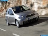 toyota_2003-yaris_1600x1200_010.jpg