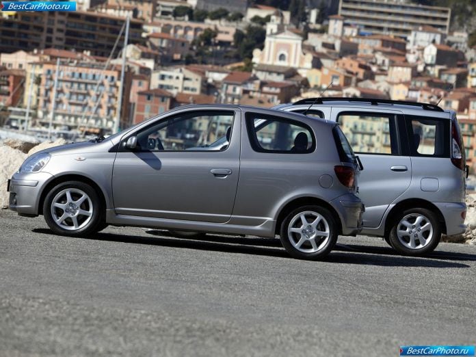 2003 Toyota Yaris - фотография 19 из 67