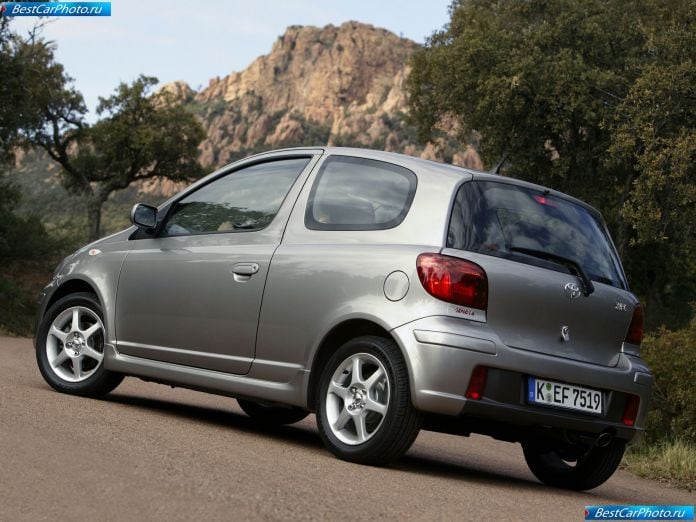 2003 Toyota Yaris - фотография 22 из 67