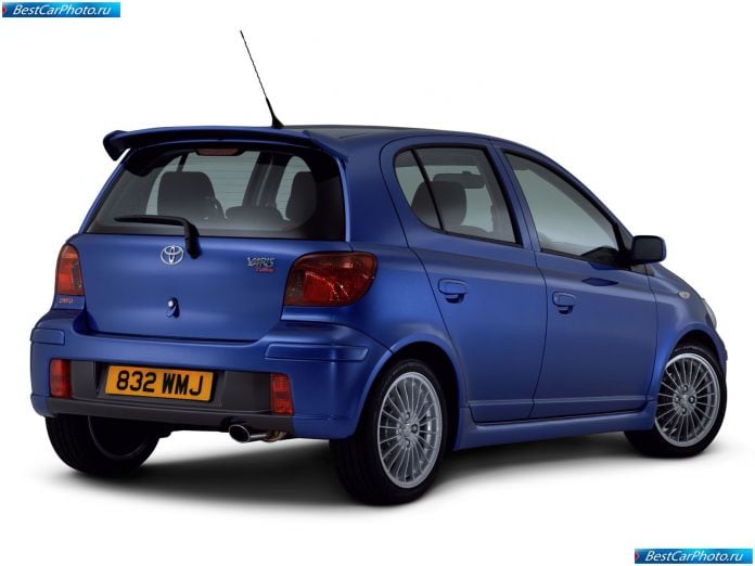 2003 Toyota Yaris - фотография 30 из 67