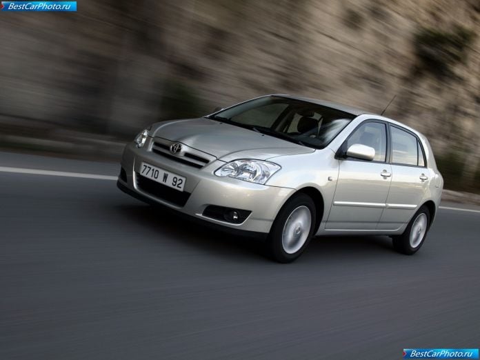 2004 Toyota Corolla - фотография 1 из 125