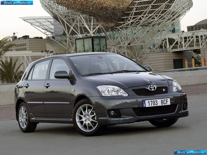 2004 Toyota Corolla - фотография 13 из 125
