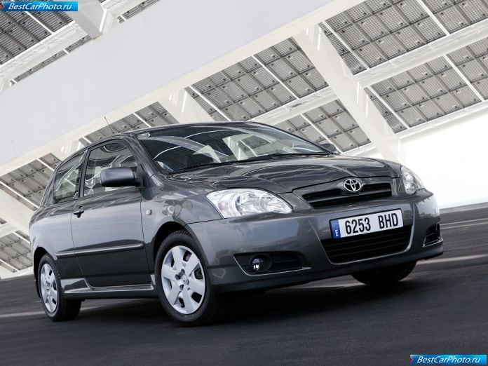 2004 Toyota Corolla - фотография 14 из 125