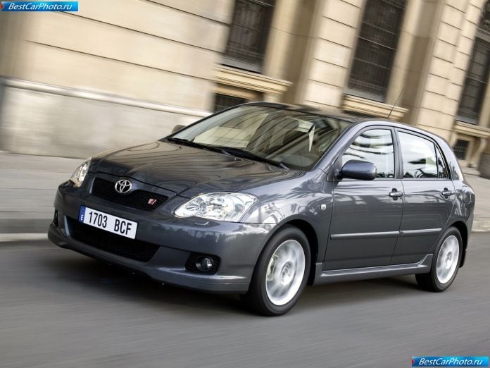 2004 Toyota Corolla - фотография 18 из 125