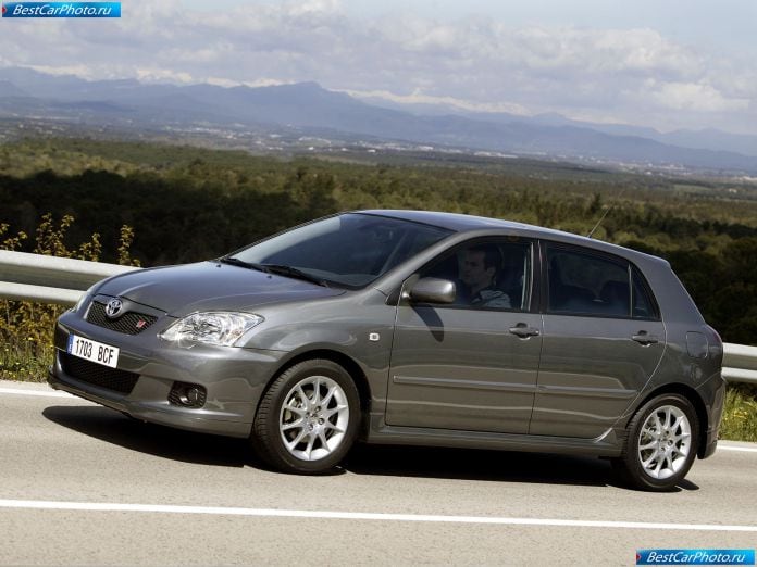 2004 Toyota Corolla - фотография 22 из 125