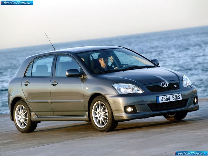 2004 Toyota Corolla - фотография 26 из 125