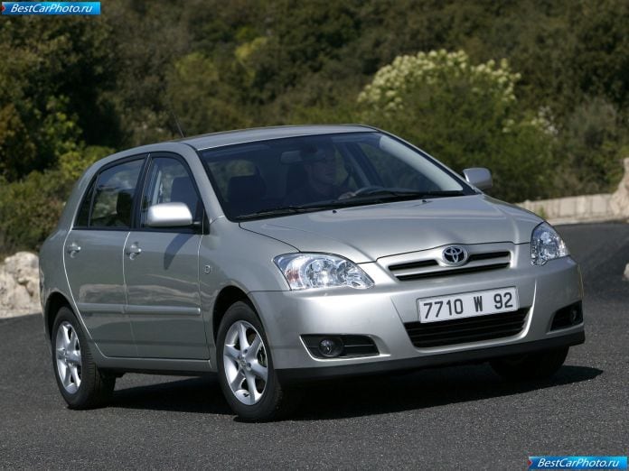 2004 Toyota Corolla - фотография 27 из 125