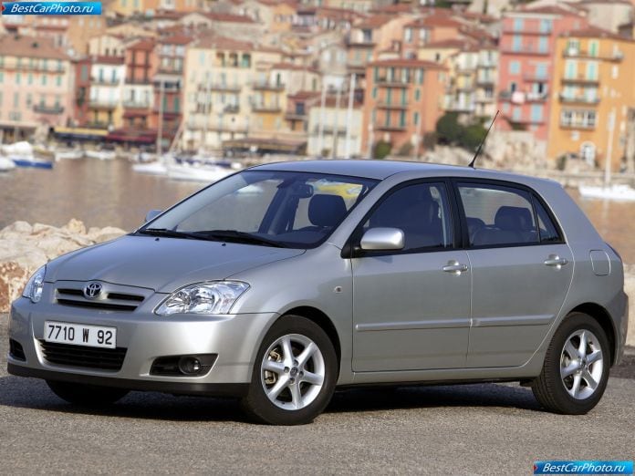 2004 Toyota Corolla - фотография 28 из 125