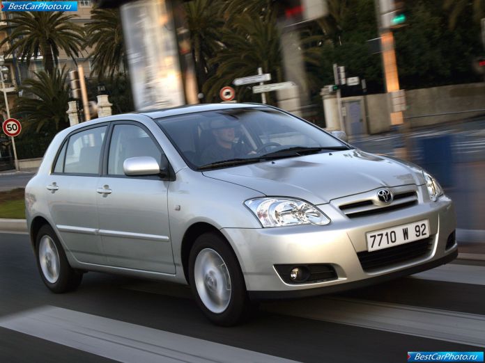 2004 Toyota Corolla - фотография 30 из 125