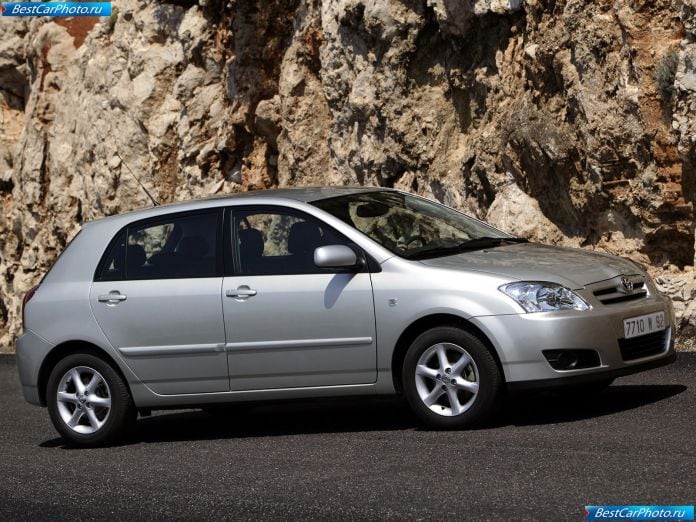 2004 Toyota Corolla - фотография 39 из 125