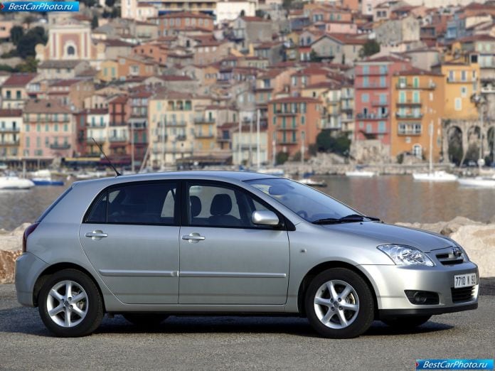 2004 Toyota Corolla - фотография 42 из 125