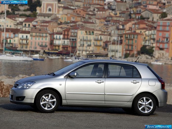 2004 Toyota Corolla - фотография 43 из 125