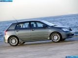 toyota_2004-corolla_1600x1200_045.jpg