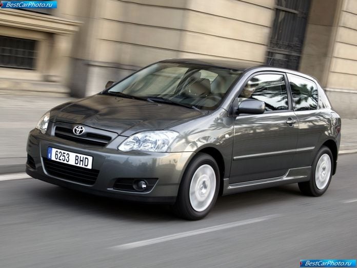2004 Toyota Corolla - фотография 47 из 125