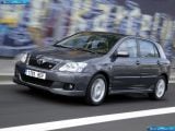 toyota_2004-corolla_1600x1200_049.jpg