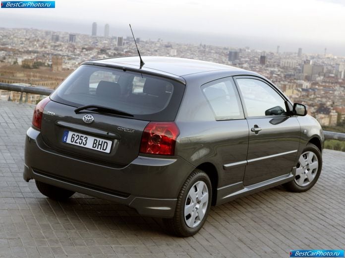 2004 Toyota Corolla - фотография 68 из 125