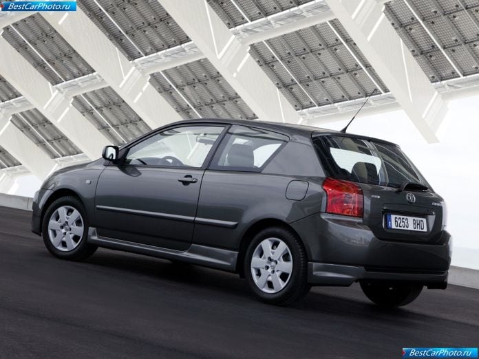 2004 Toyota Corolla - фотография 74 из 125