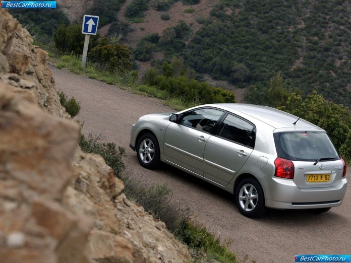 2004 Toyota Corolla - фотография 94 из 125