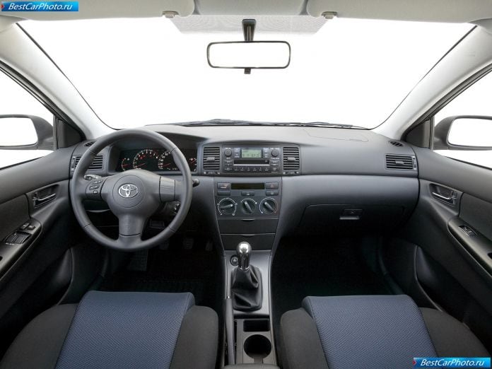 2004 Toyota Corolla - фотография 105 из 125